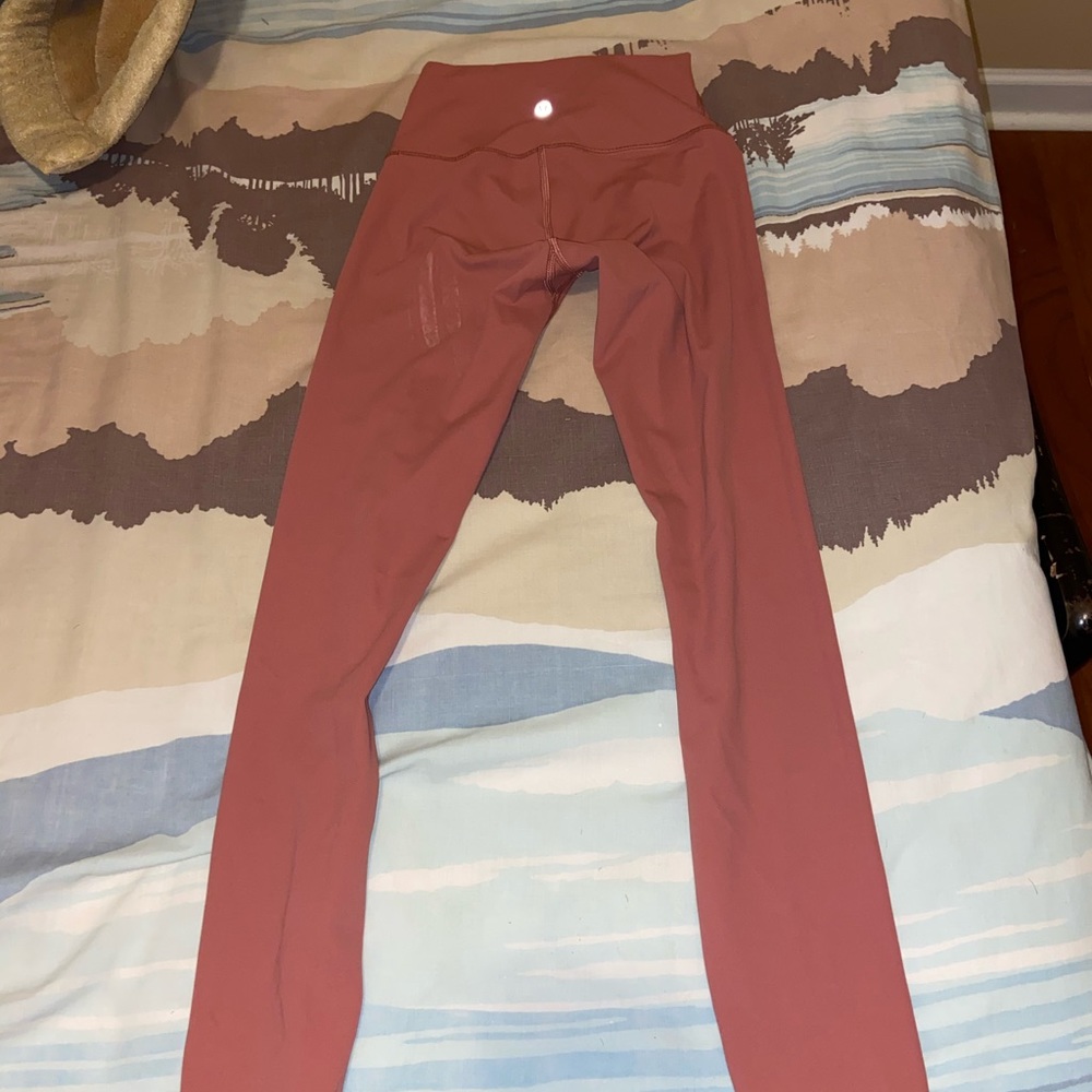 LULULEMON WUNDER UNDER SIZE 2